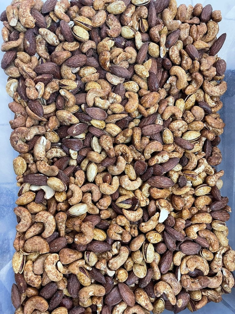 NOIX MELANGEES
